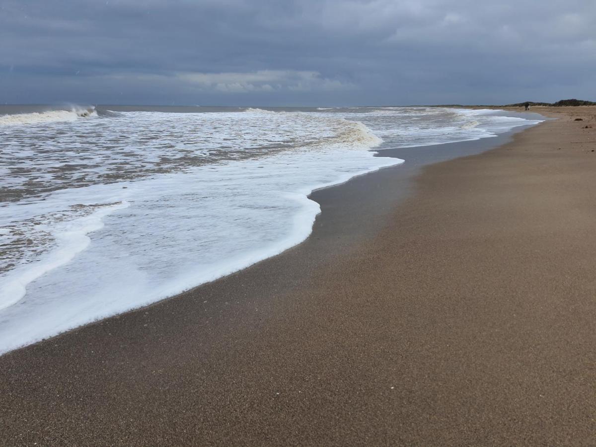 Caxton House Bed & Breakfast Skegness Bagian luar foto