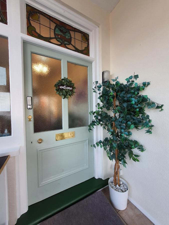 Caxton House Bed & Breakfast Skegness Bagian luar foto