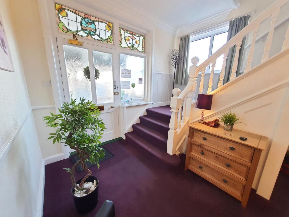 Caxton House Bed & Breakfast Skegness Bagian luar foto