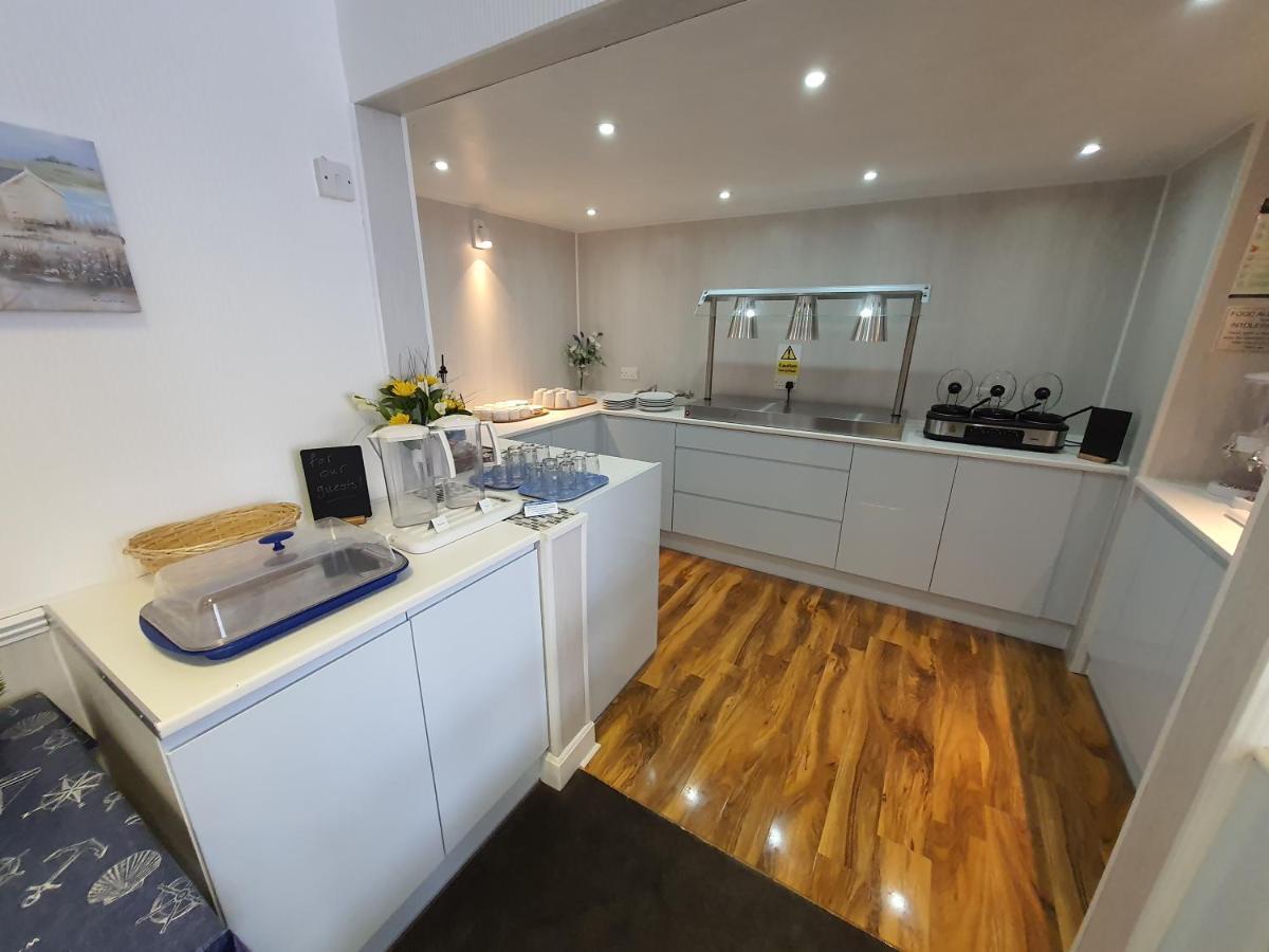 Caxton House Bed & Breakfast Skegness Bagian luar foto