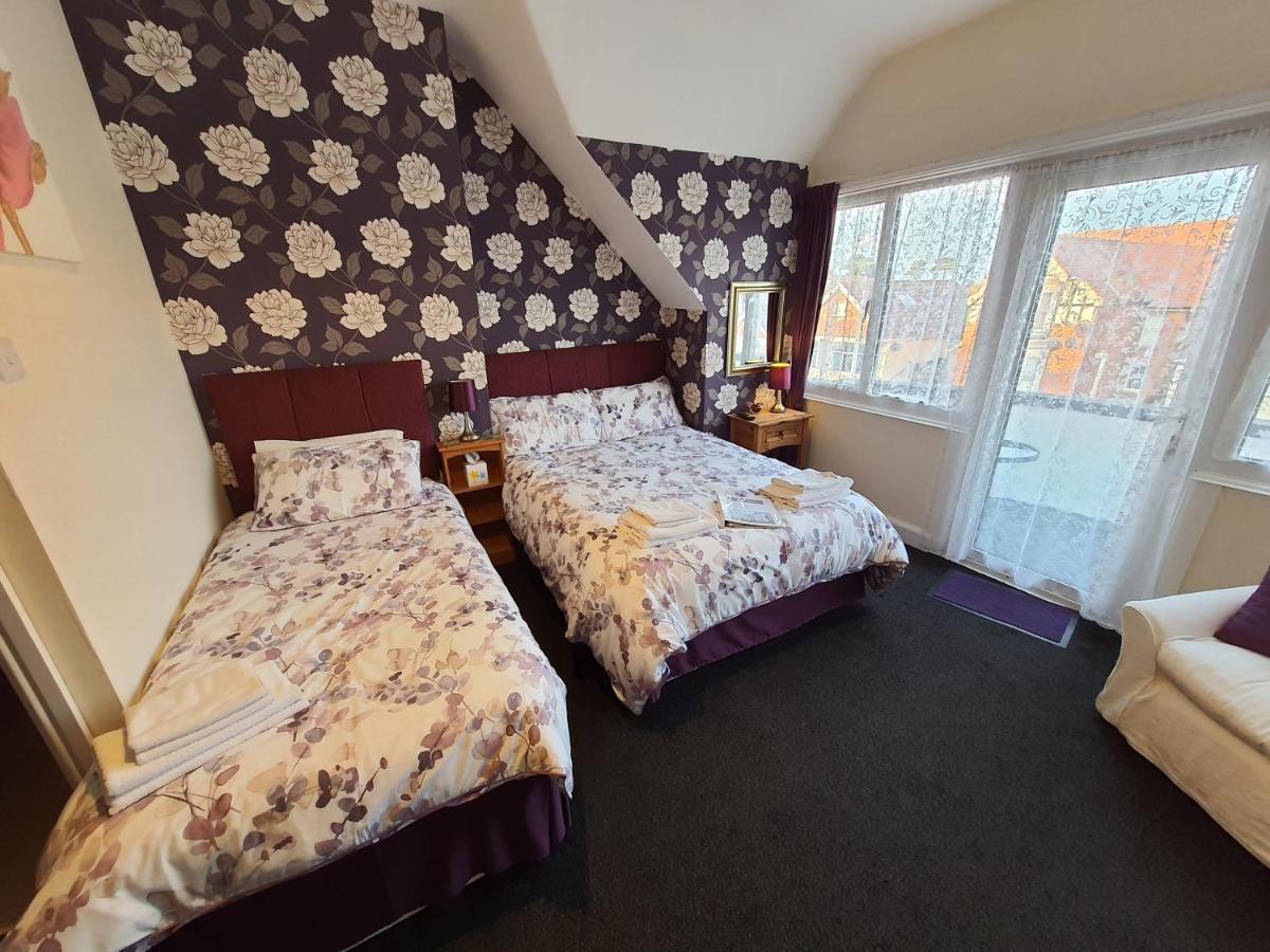 Caxton House Bed & Breakfast Skegness Bagian luar foto