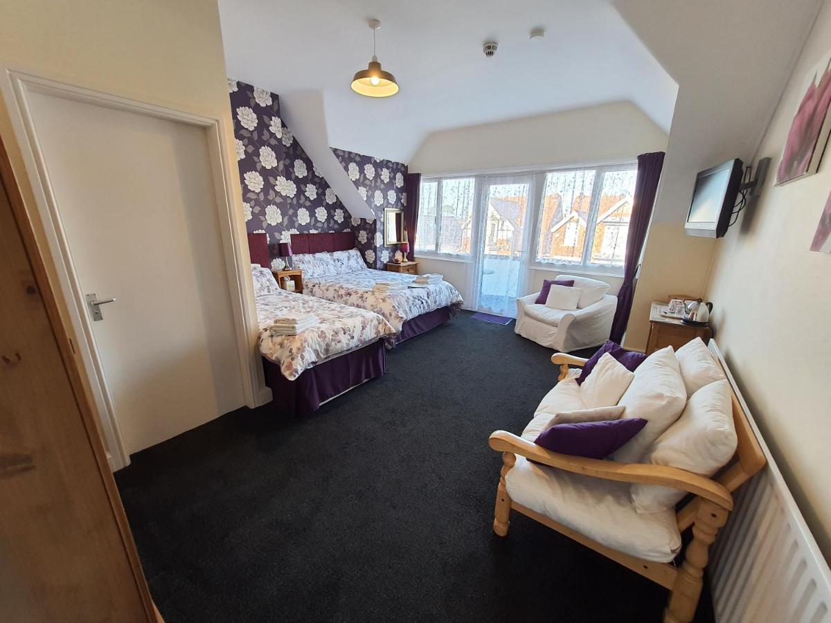 Caxton House Bed & Breakfast Skegness Bagian luar foto